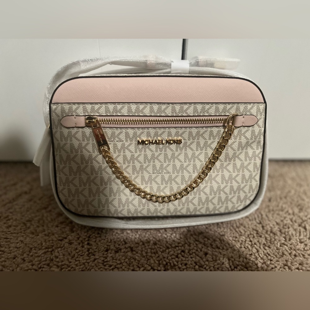 Michael Kors Pink and Cream Crossbody Bag - Picture 5 of 7